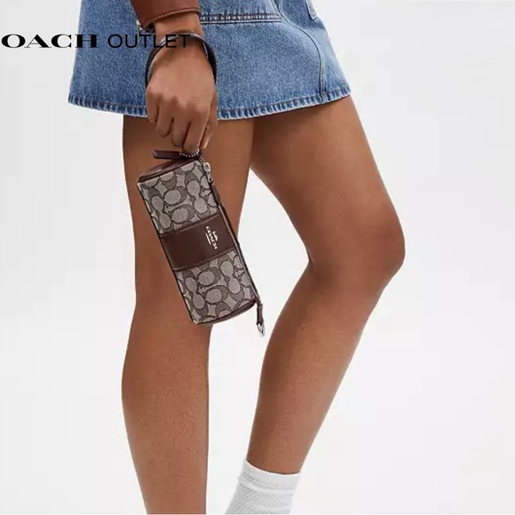 Coach Nolita Barrel Bag In Signature Jacquard Brand New - Picture 4 of 17